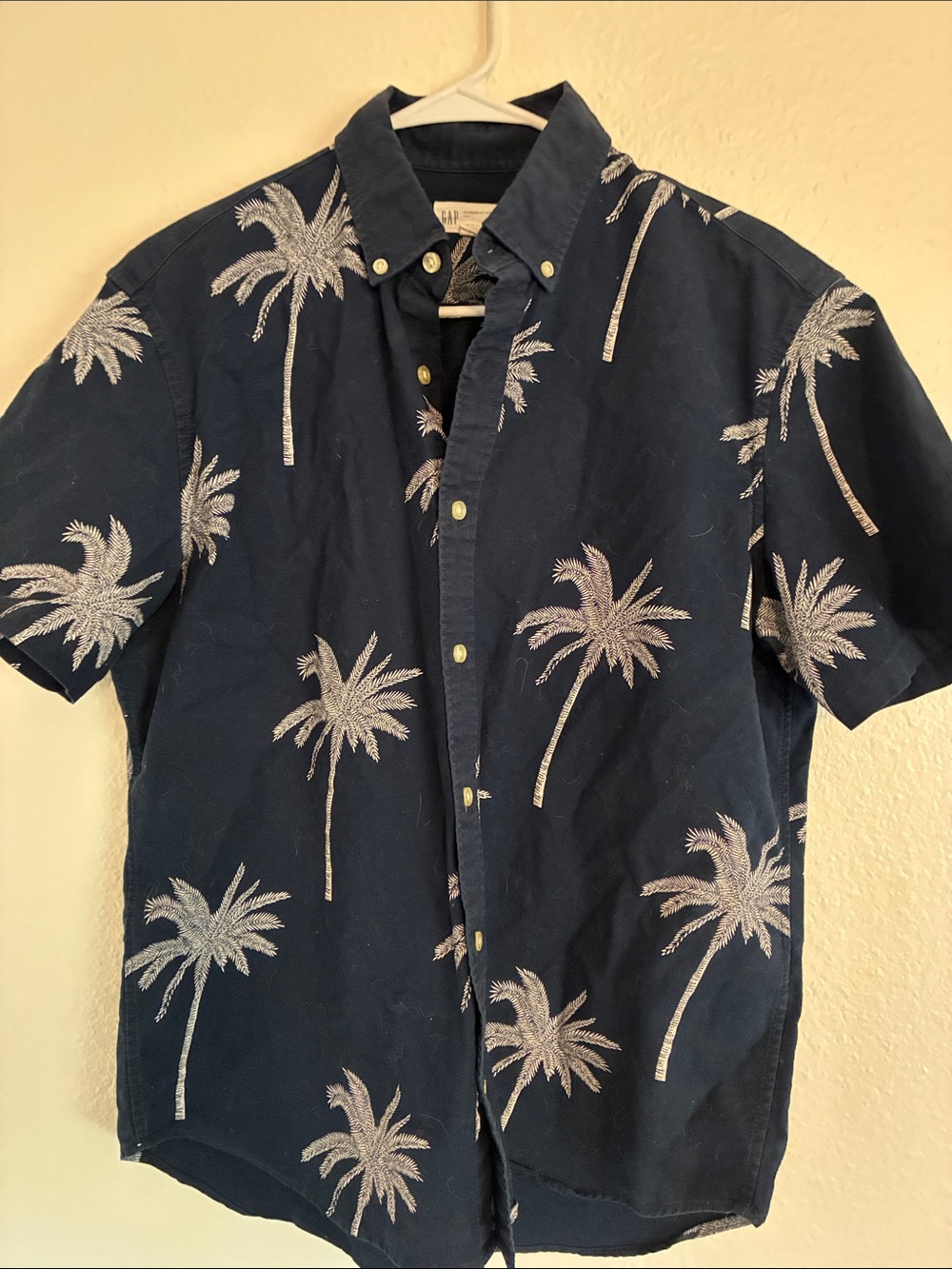 GAP Navy Short-Sleeve Button-Down Shirt with Palm Tree Print